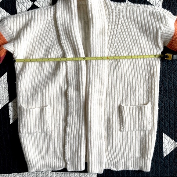 Beach Sweater Cardigan - Picture 5 of 6